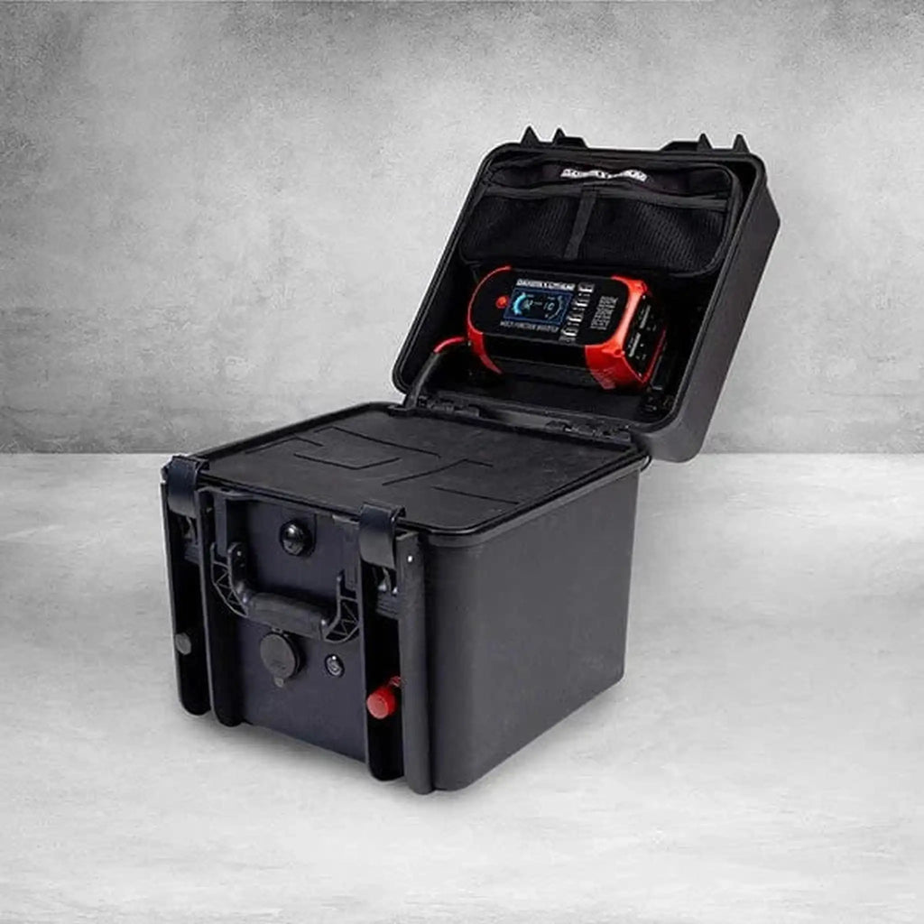 Dakota Lithium | Powerbox+ 135 Waterproof Solar Generator, 12V 135Ah DL+ 1,000CCA Battery Included