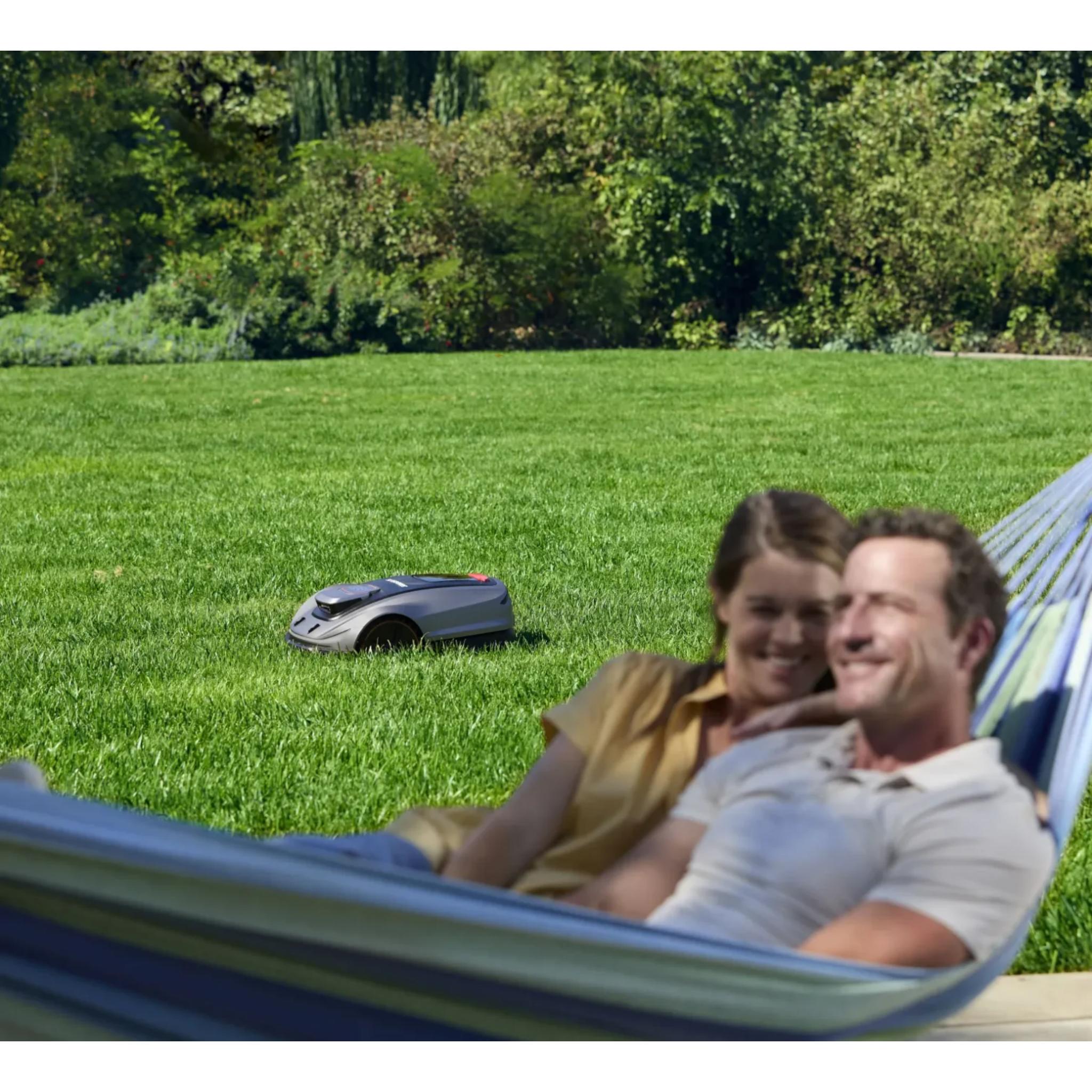 Sunseeker Elite X7 Pro-  3 Acre AWD Wireless Robotic Mower